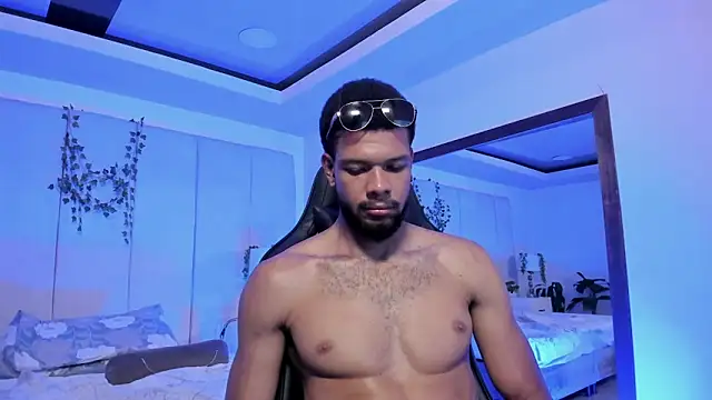 cero_khalifan Webbikameraesitys