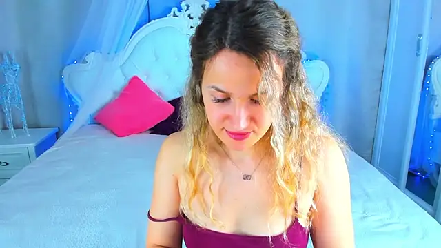 Chat XXX en directo de Milka_Blond