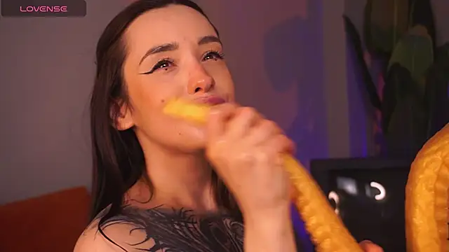 EvaCanton Chat XXX live