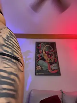 Chat XXX en directo de ZahaRoseee