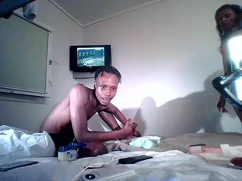 แชท XXX สดของ shemale_fantasyXX