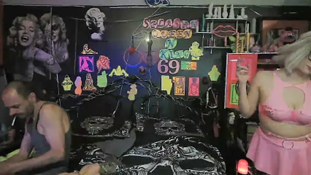 XXX chat uživo modela Splash_Queen420