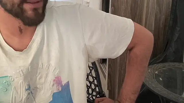 Pertunjukan Kamera Web Mr_Conscience