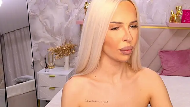 EvaXElfi's Live XXX Chat