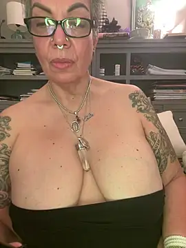 dieseldame1313 Live XXX-chat