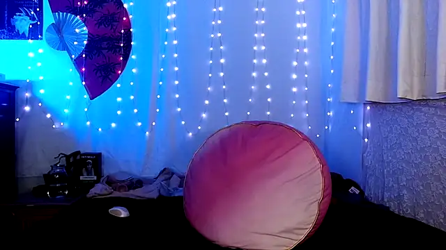 แชท XXX สดของ GamerGirlRoxyAndLee