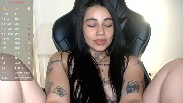 val_bardot Chat XXX in diretta