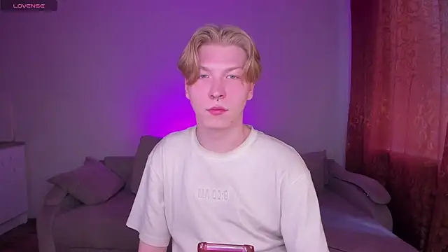 Pokazy przed kamerką – TheMikeSever