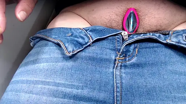 Chatroom XXX en direct de EmmyHornyDirty