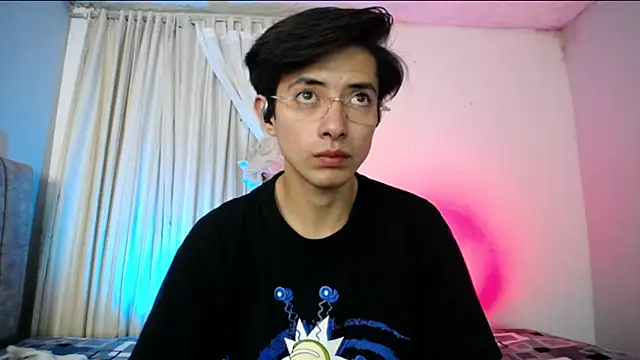 Yellowpokemon23 Show Webcam