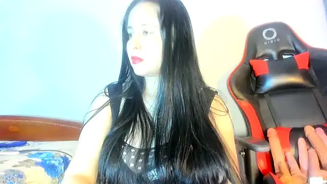 hot-nikol: απευθείας συνομιλία ΧΧΧ