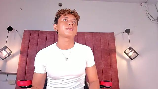 Lucas_Tease – webcam-show