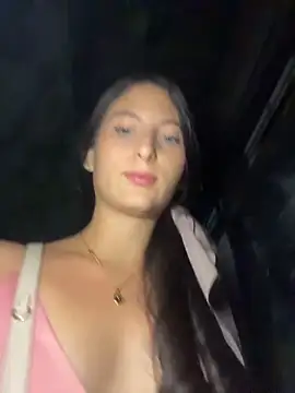 StarLouise 即時 XXX 聊天