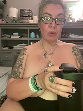 dieseldame1313 Chat XXX in diretta