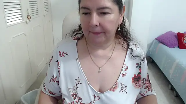 Chatroom XXX en direct de leonela_69
