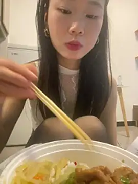 ZHJKS9988 Chat XXX in diretta