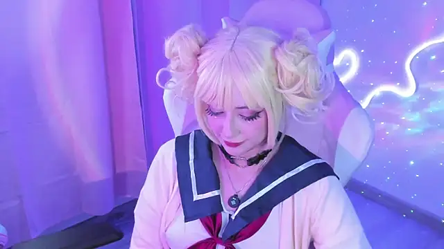 Živý XXX chat HoornyMoon