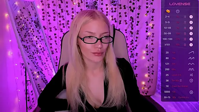 แชท XXX สดของ AnyaTaylor_