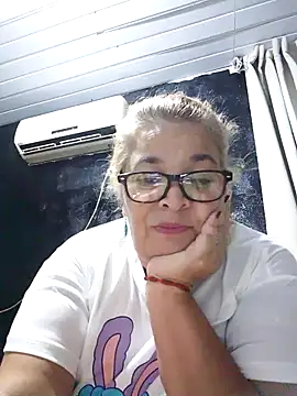 momismilf544 – Live XXX-chat