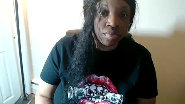 Chat XXX ao vivo de Sexymona1218