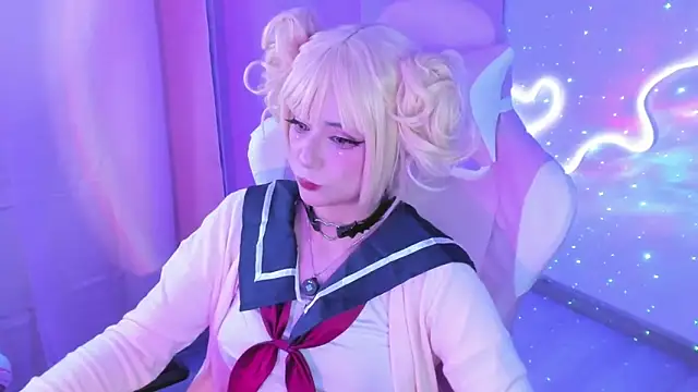 Chat XXX en directo de HoornyMoon