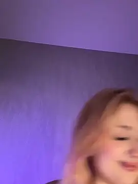 KellyMoors: вебкам-шоу