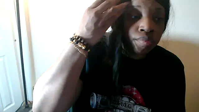 Sexymona1218 即時 XXX 聊天