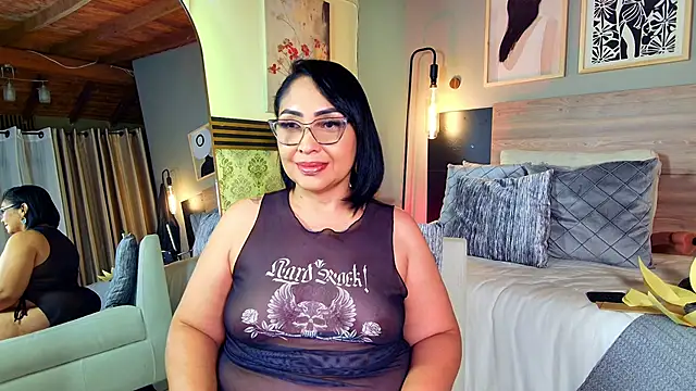 Czat XXX na żywo – Madissononee