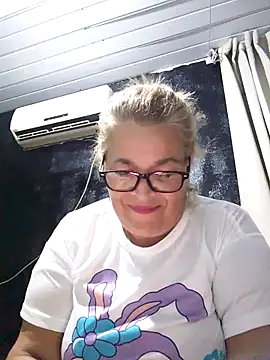 momismilf544 Chat XXX in diretta