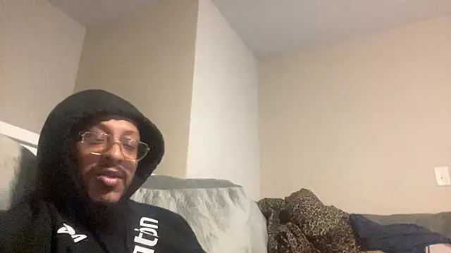 Pokazy przed kamerką – xxRedMamba392xx