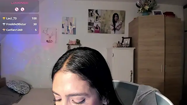 แชท XXX สดของ Veronikolsen-