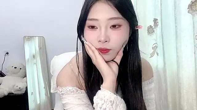 yiyibaby2026 Show Webcam