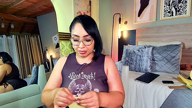 Madissononee Adlı Modelin Canlı XXX Sohbeti