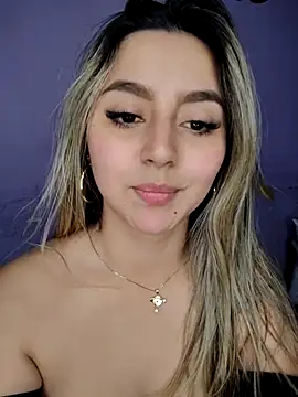 CelesteBlaze_'s Live XXX Chat