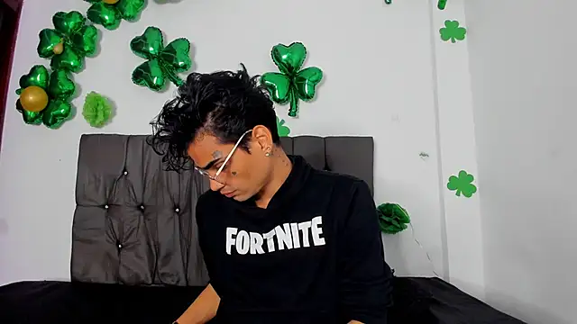 Gay_Red_Room Adlı Modelin Web Kamerası Şovu