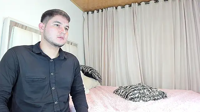 Chat +18 de CameronyMartinn ao vivo