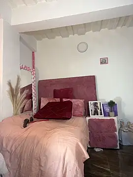 Chat +18 de karinacortes ao vivo