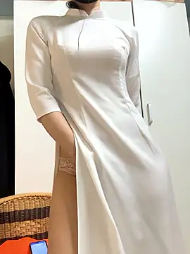 XXX chat uživo modela ______Cherry_____