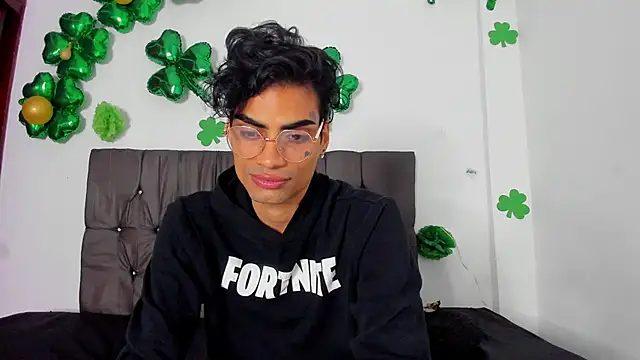 Gay_Red_Room – Kamerová šou