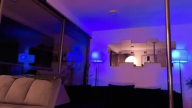 Živý XXX chat mandi4pole_