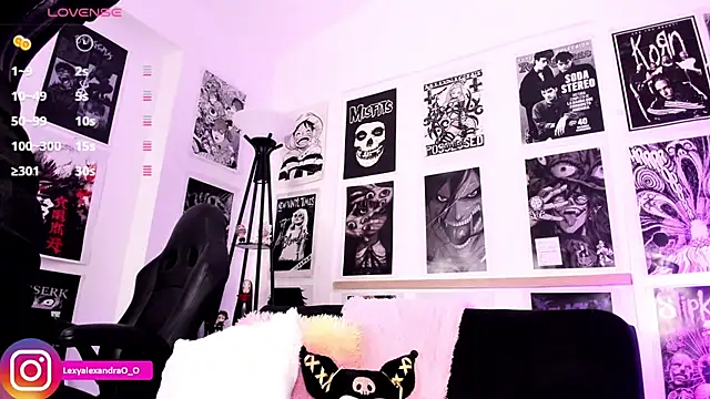 Lexyjoycce: онлайн-секс-чат