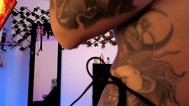 Alaia_Asuka Chat XXX live