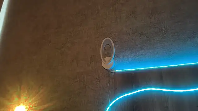 Tvoy_MedvezhenokのライブXXXチャット