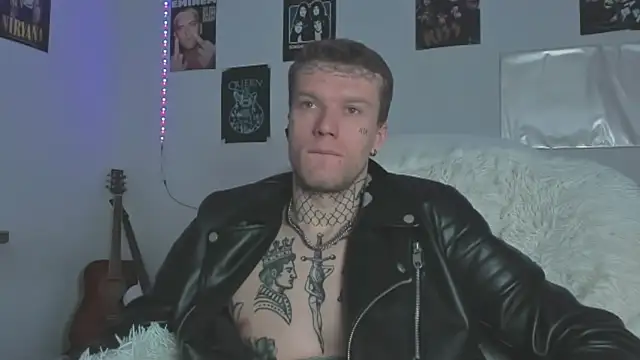 Huntall77 在線直播表演