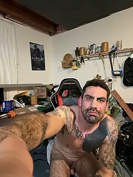 Mikejjone: онлайн-секс-чат