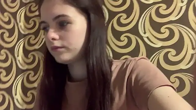 Вебкам-шоу KikiAmino