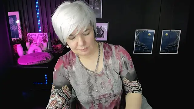 CarmenSoftのライブXXXチャット