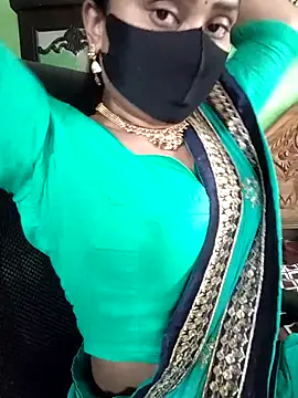 Živý XXX chat Idhika-Paul