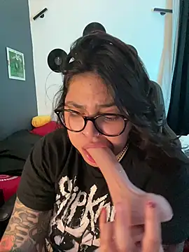 Živý XXX chat miacanela_xo