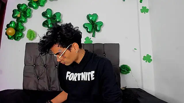 Gay_Red_Room's Live XXX Chat